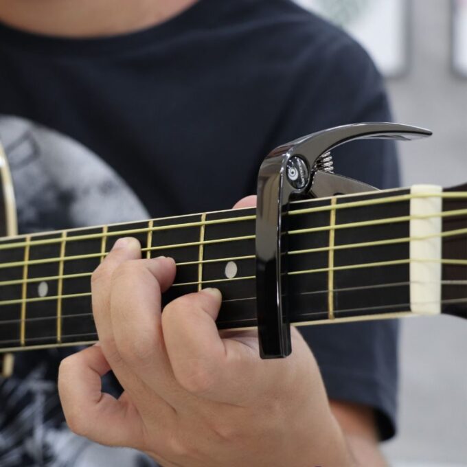 Harmonics CH-101BK Guitar Capo Clamp for Acoustic and Electric Guitars, Black